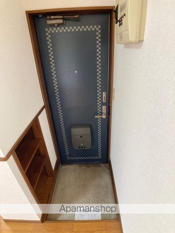 コーポ・ララBの玄関写真