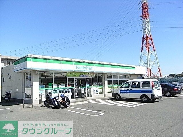 コンビニ　ファミリーマート（コンビニ）まで1103m