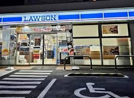コンビニ　ローソン 桜川二丁目南店（コンビニ）まで852m