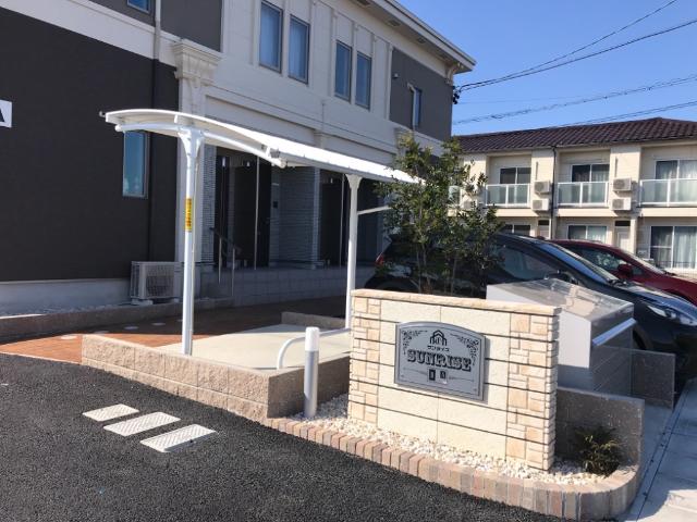 建物外観　外観写真（昼）