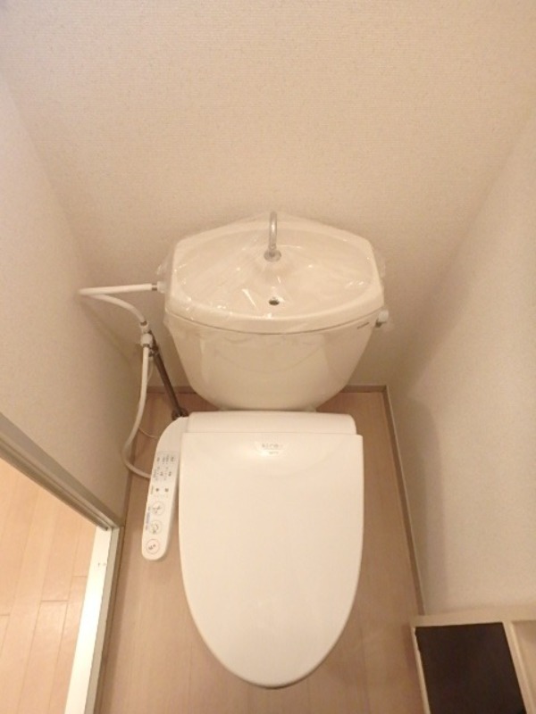 トイレ　図面と現状に相違がある場合には現状を優先