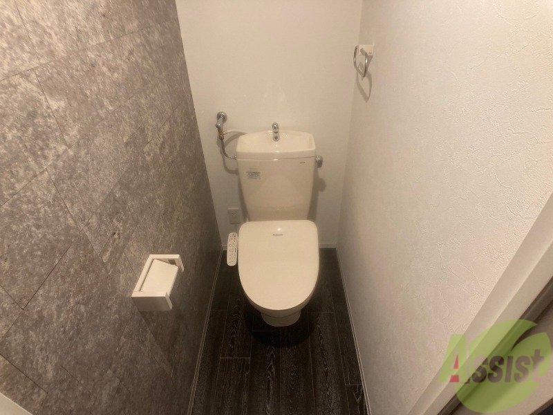 トイレ　こちらはトイレです。清潔感があり、安心して使用できます。