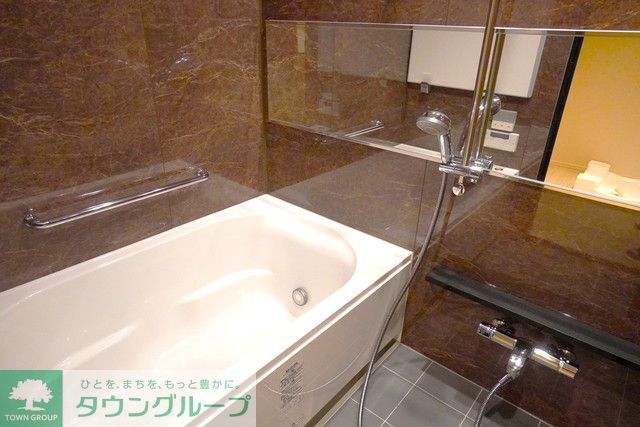 バス・シャワールーム　※写真は同タイプ住戸です。