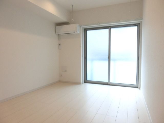 居室・リビング　採光の良い明るいお部屋です。