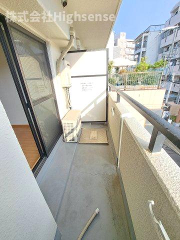 バルコニー　陽当たり良好なバルコニーです