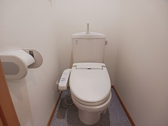 トイレ　トイレもきれいです