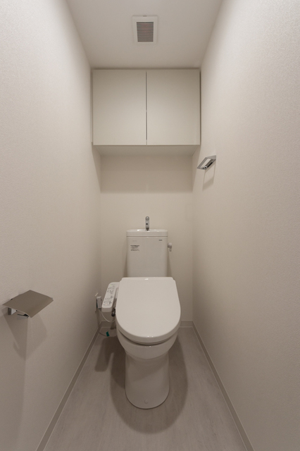 トイレ　※写真は同タイプ住戸です。