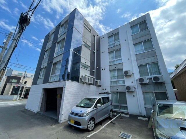 建物外観　札幌市東区北１６条東「ＰＵＲＥＧＯＬＤ」