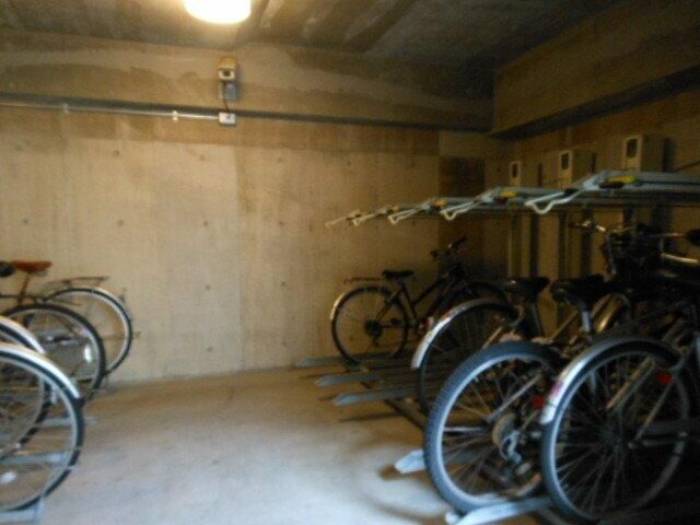 駐車場　駐輪場