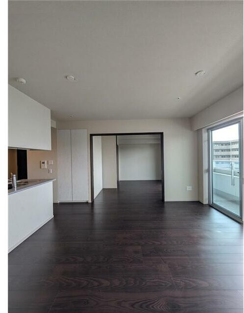 居室・リビング　開放感のあるゆったりとしたお部屋です♪