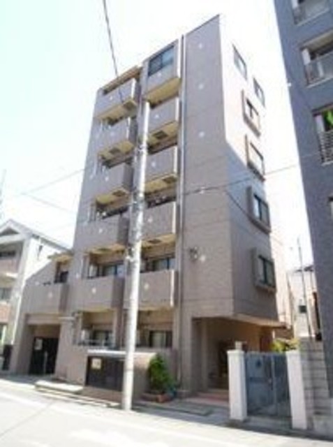 建物外観　６階建ての賃貸マンション