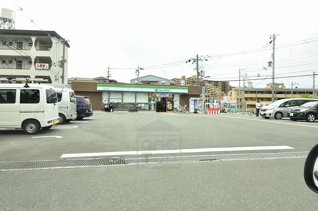 コンビニ　ファミリーマート　山田南（コンビニ）まで278m