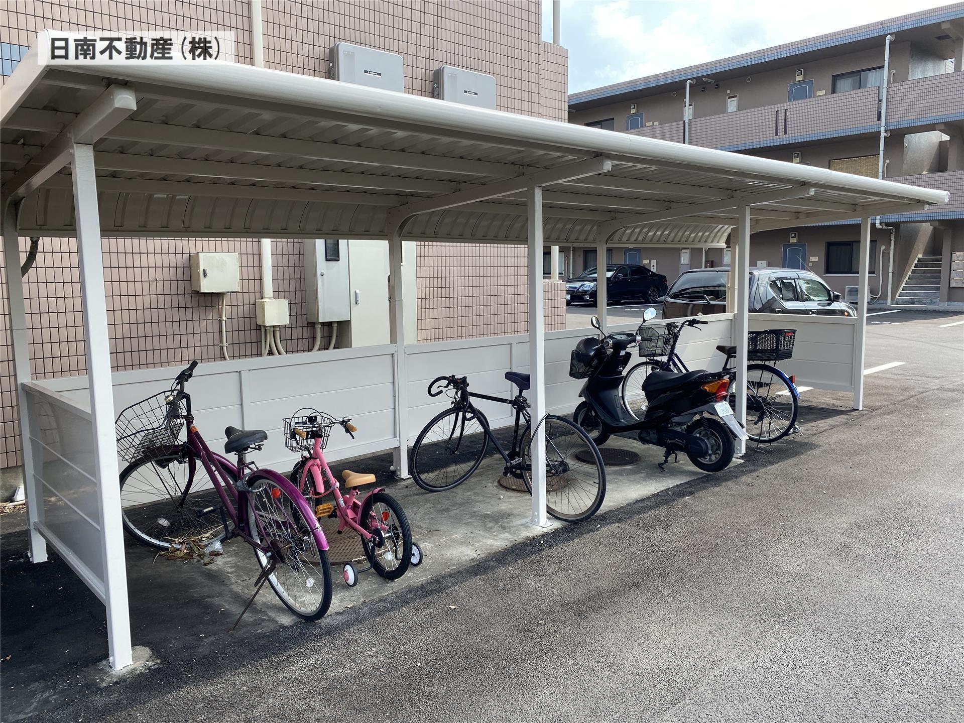 エントランス　・画像はイメージです。現況を優先致します。