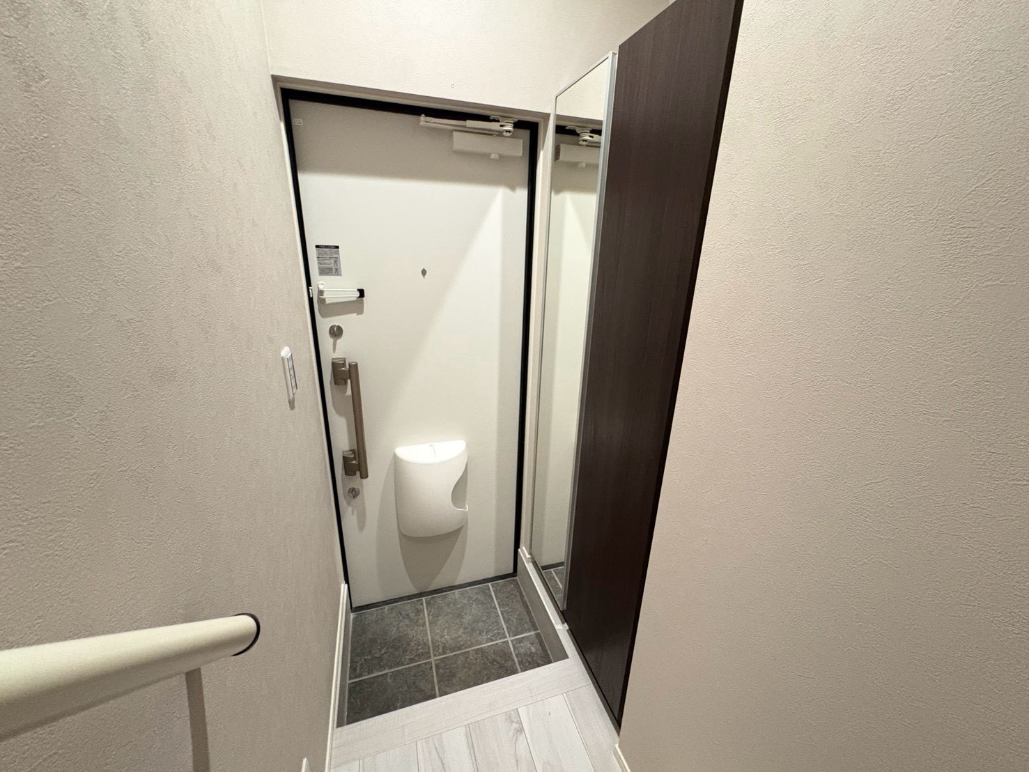 玄関　※モデル写真です。