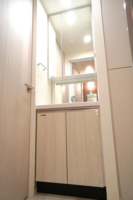 洗面設備　※写真は同タイプ住戸です。