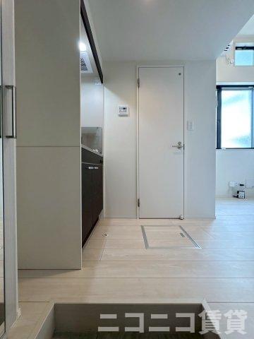 玄関　別号室イメージの為、現状を優先致します。