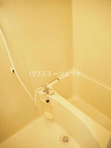 バス・シャワールーム　清潔なお風呂で疲れが癒されます※参考画像