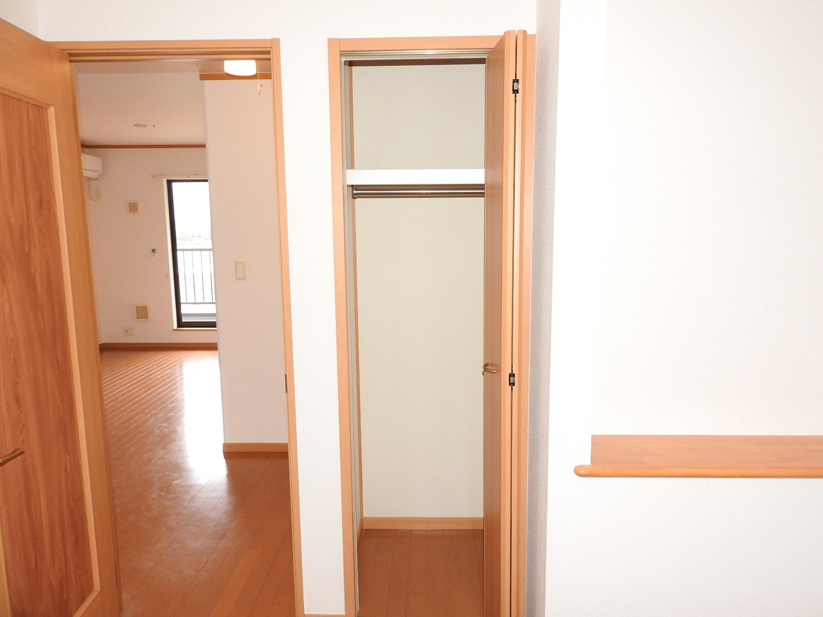 収納　※写真は別号室の写真です