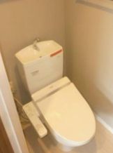 トイレ　落ち着いたトイレです