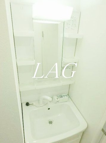 洗面設備　独立洗面台です。
