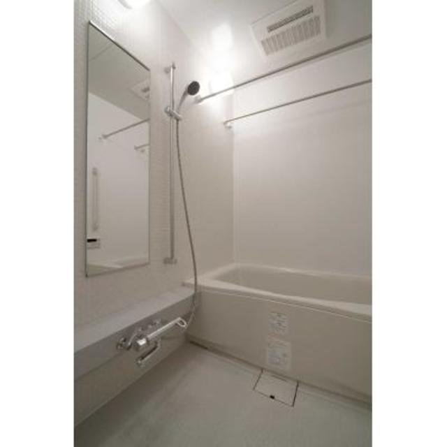 バス・シャワールーム　※写真は同タイプ住戸です。