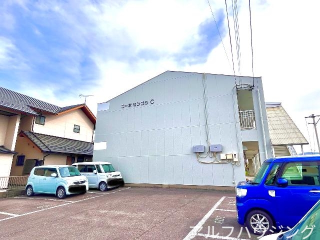 建物外観　外観写真（昼）