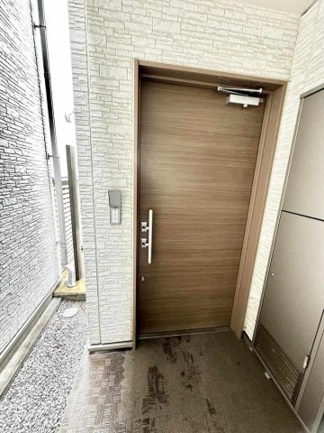 玄関　収納もある玄関です