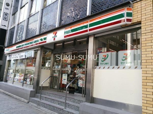 コンビニ　セブンイレブン横浜南幸2丁目店（コンビニ）まで310m