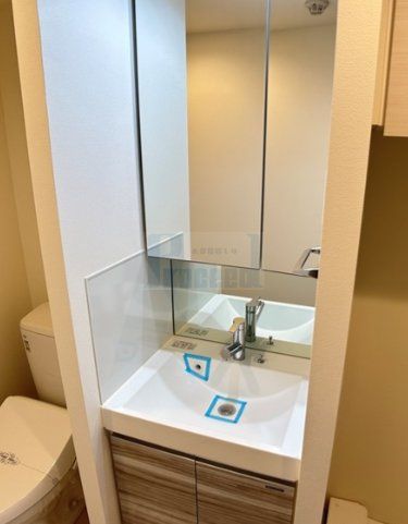 洗面設備　使いやすい独立洗面台☆