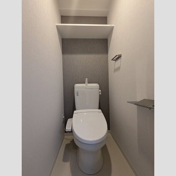 エスリード ザ・グラン大阪ノースのトイレ写真