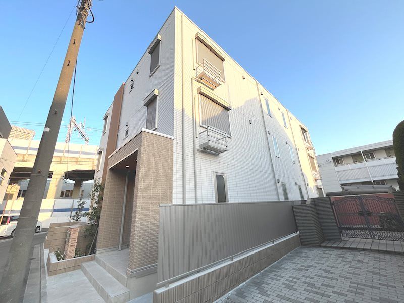 東急東横線 武蔵小杉駅 徒歩8分 築3年