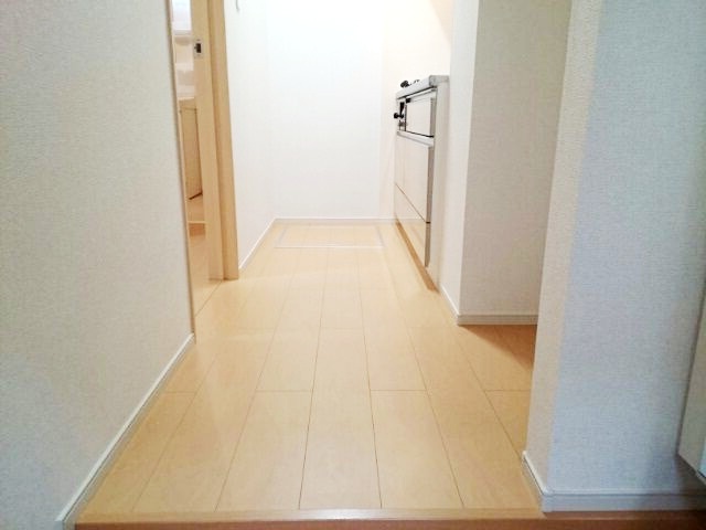 玄関　※他号室の参考写真です。