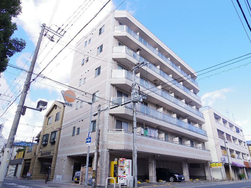 建物外観　綺麗な外観