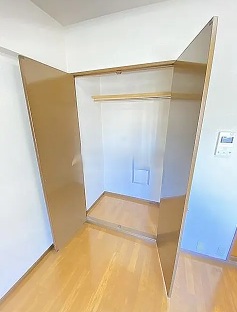 東急大井町線 上野毛駅 徒歩6分 7階建 築30年の内装写真