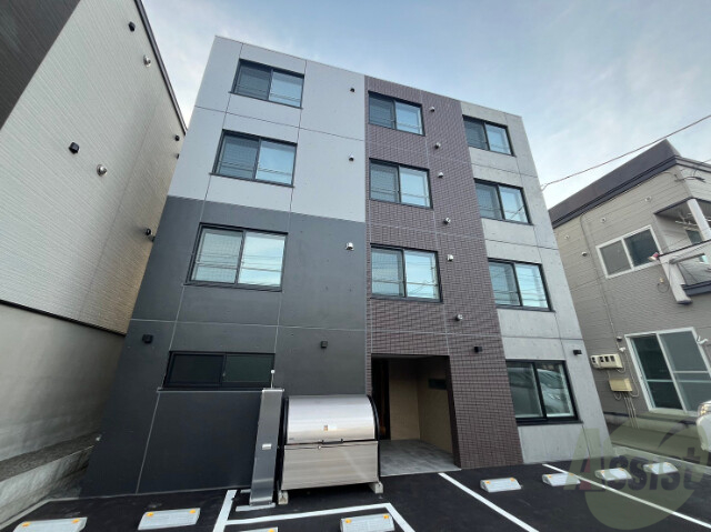 建物外観　札幌市白石区北郷三条「アストレア」