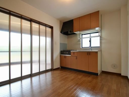 居室・リビング　明るくきれいなお部屋です。
