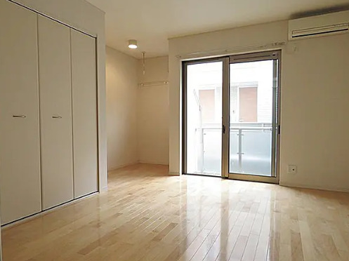 居室・リビング　別部屋の画像を使用しております。