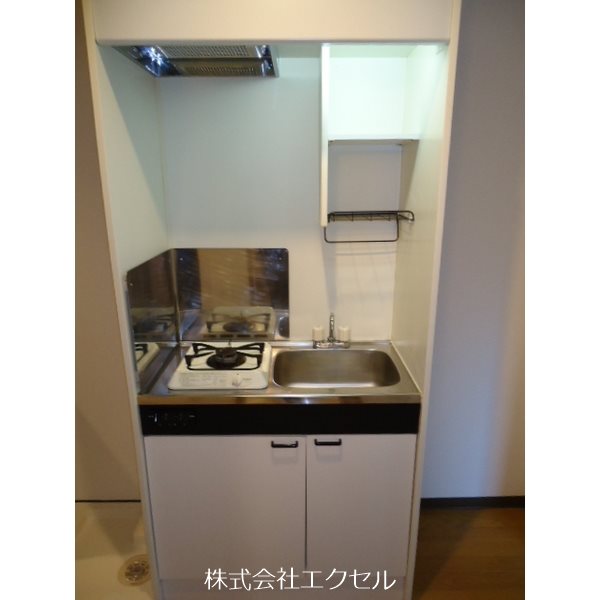 キッチン　コンロ完備のキッチンです。