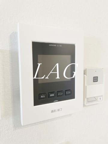 セキュリティ　モニター付きインターフォンです。（同一仕様です）