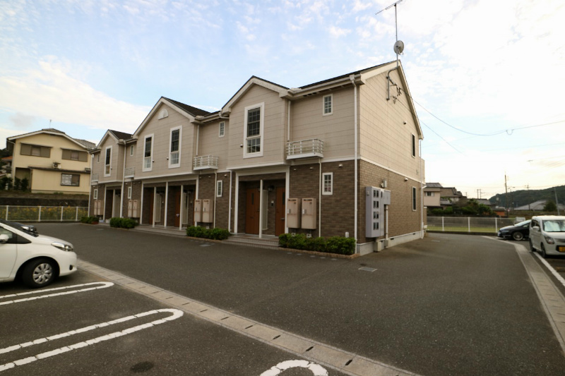 ＪＲ鹿児島本線 東郷駅 徒歩13分 築23年