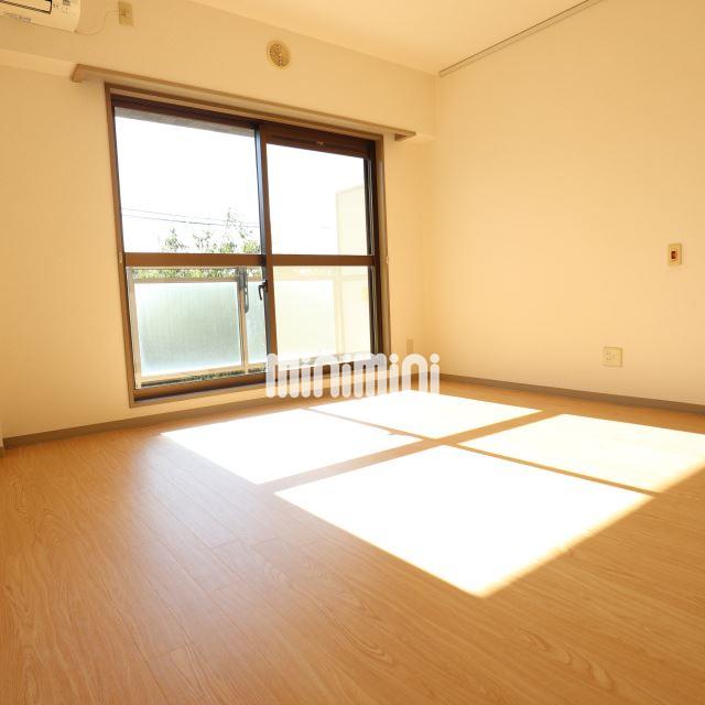 イトーピア仲町台の居間写真