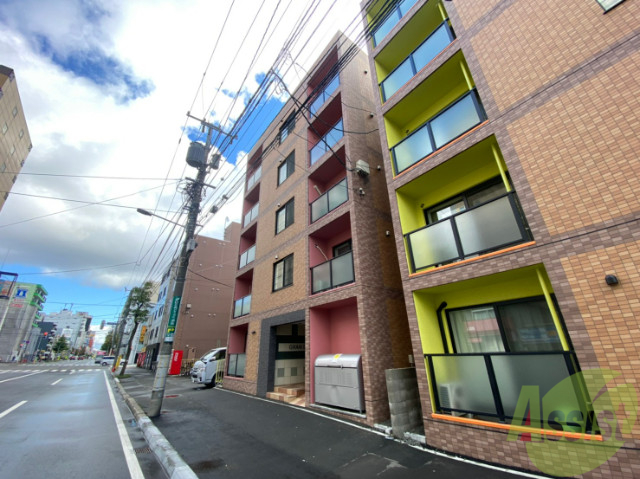 建物外観　札幌市中央区南４西「グランスター８」