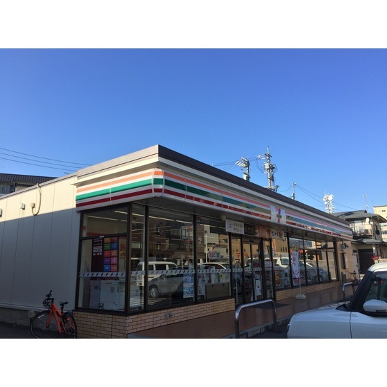 コンビニ　セブンイレブン長野中御所店（コンビニ）まで1096m