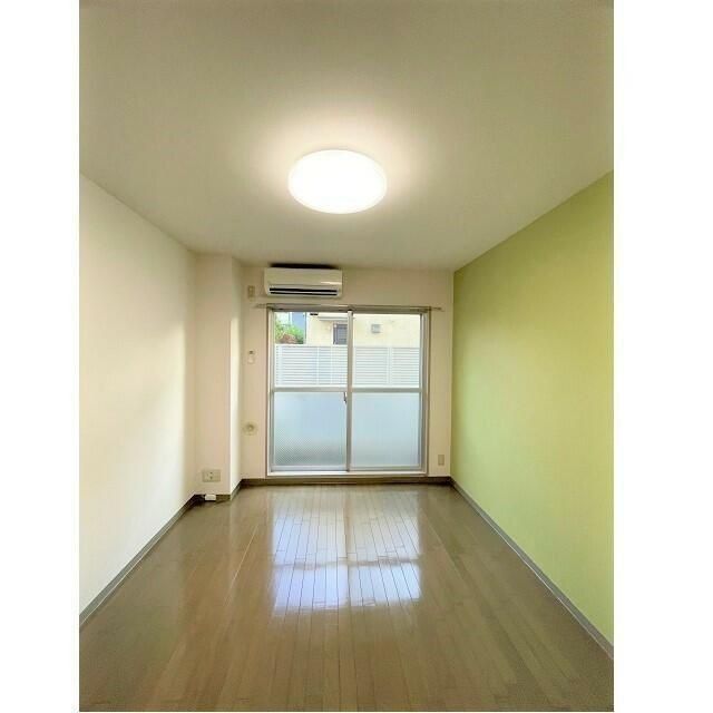 居室・リビング　※別部屋写真