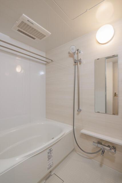 バス・シャワールーム　※写真は同タイプ住戸です。