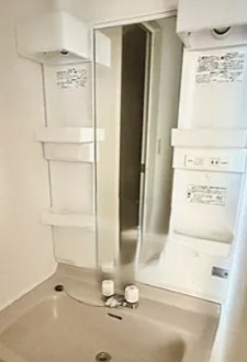 ＪＲ山手線 品川駅 徒歩12分 3階建 築30年の内装写真
