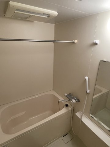バス・シャワールーム　別部屋参考写真