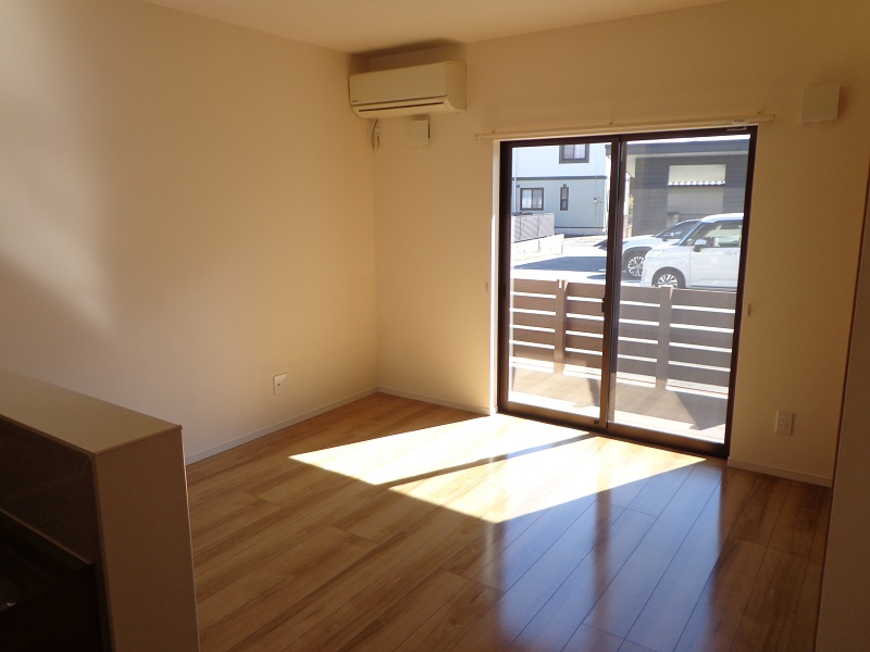 居室・リビング　カウンターキッチン♪エアコンあり！