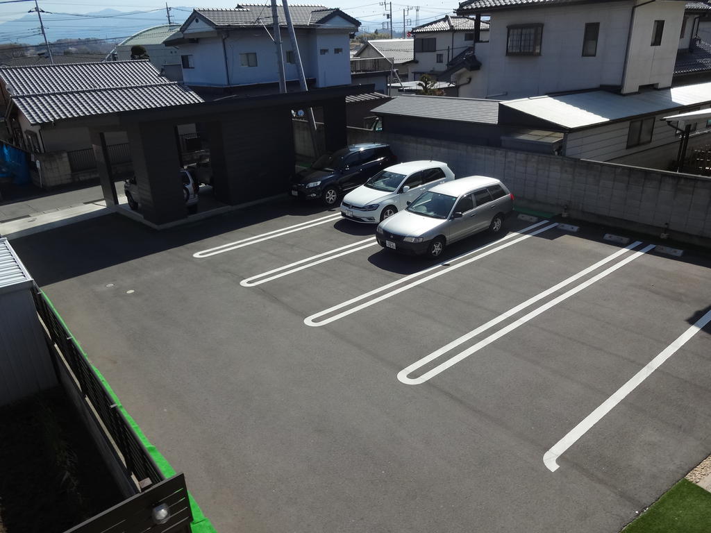 駐車場　駐車場２台無料♪