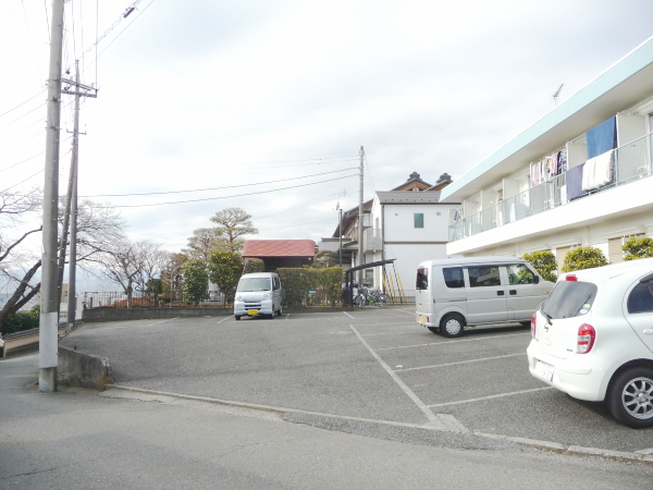 八王子市大和田町のマンションの建物外観